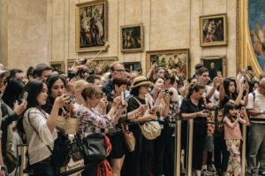 How To Become A Museum Curator