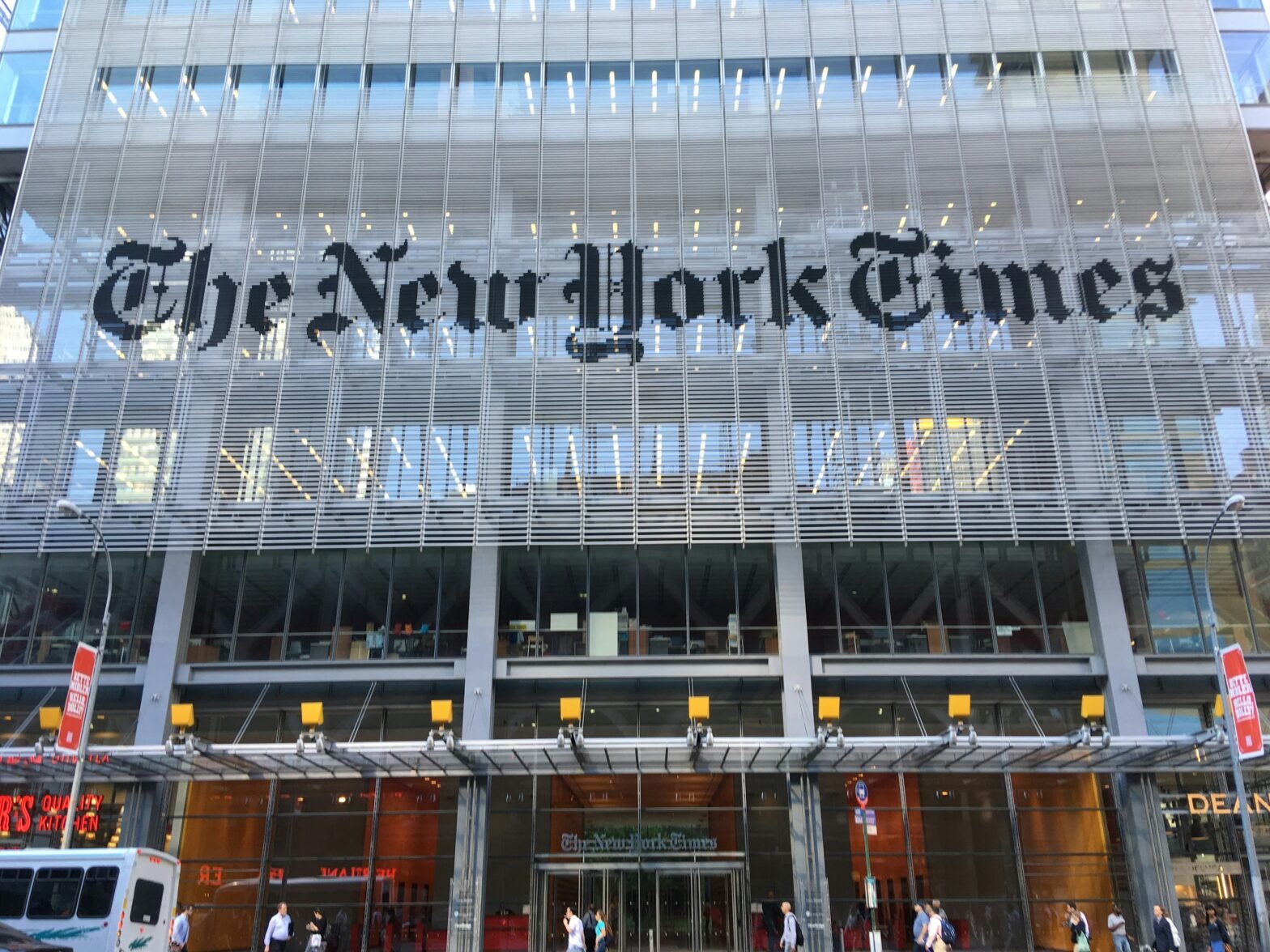 how to stay informed with nytimes news 1